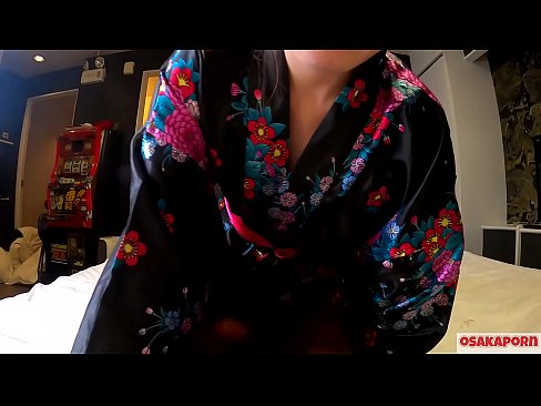 ❤️ Keçika ciwan a cosplay ji seksê hez dike ku bi orgazmê bi şûjinek di hespêk û blowjob de. Keçika Asyayî ya bi pisîka porî û bi cil û bergên kevneşopî yên Japonî di vîdyoya amator de ku masturbasyona bi pêlîstokên qijikê nîşan dide. Sakura 3 OSAKAPORN. Vîdyoyê seksî li ku.xywewl.top