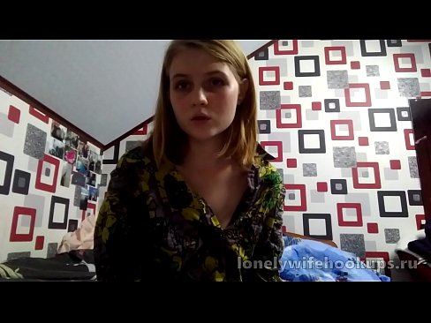 ❤️ Xwendekarê ciwan blonde ji Rûsyayê ji dîkên mezintir hez dike. Vîdyoyê seksî li ku.xywewl.top
